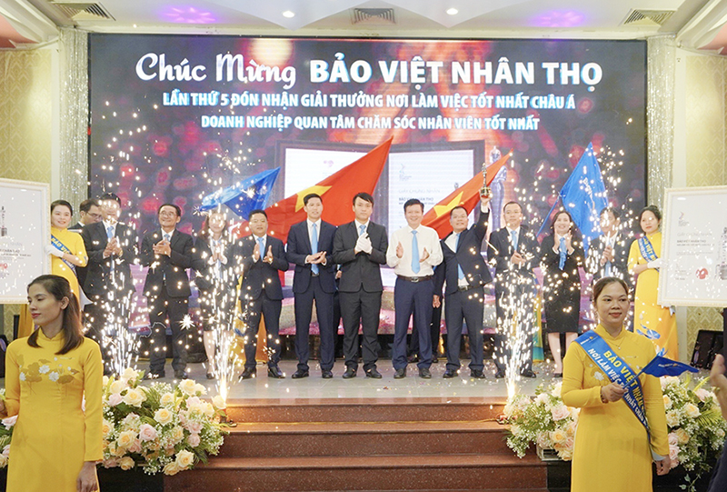 Đây là lần thứ 5 liên tục Bảo việt Nhân thọ đón nhận giải thưởng Nơi làm việc tốt nhất Châu Á.