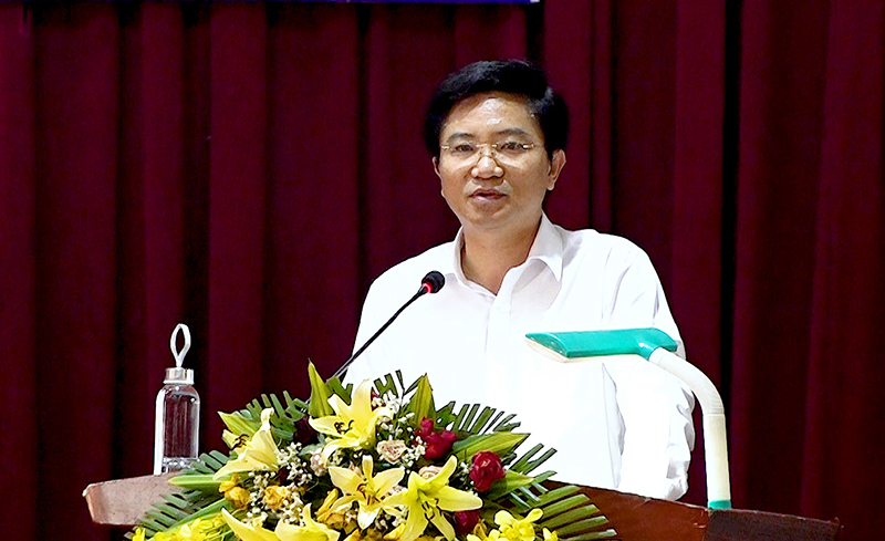Đồng chí Bí thư Thị ủy Ba Đồn Trương An Ninh ghi nhận và biểu dương những thành tích đạt được của ngành GD và ĐT thị xã trong năm học 2022-2023.