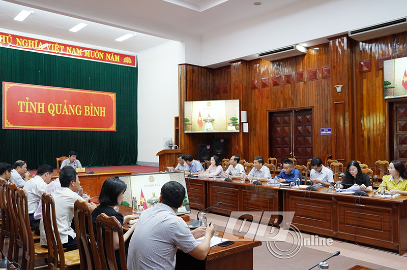 Các đại biểu dự phiên họp tại điểm cầu tỉnh Quảng Bình.