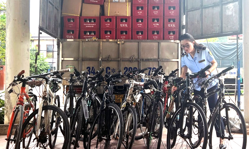 Phát hiện hơn 40 chiếc xe đạp đã qua sử dụng nhập lậu