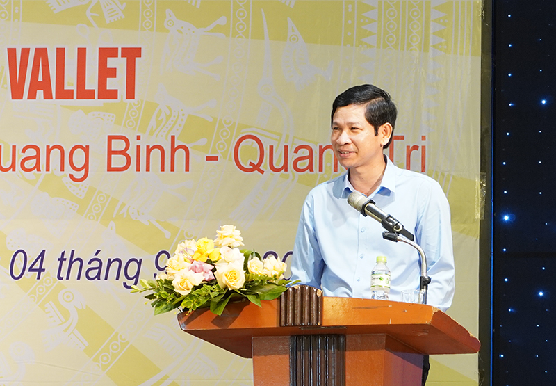 Đồng chí Phó Chủ tịch UBND tỉnh Hồ An Phong, phát biểu tại buổi lễ. 