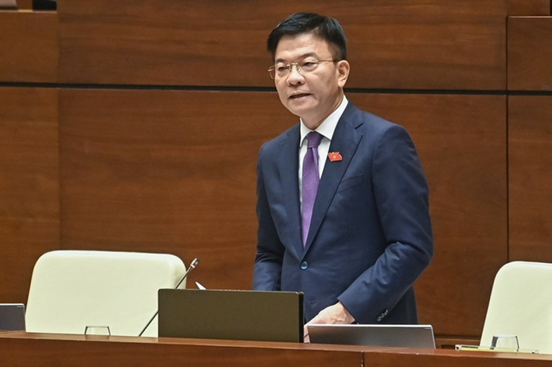  Bộ trưởng Bộ Tư pháp Lê Thành Long trả lời chất vấn tại phiên họp Ủy ban Thường vụ Quốc hội 