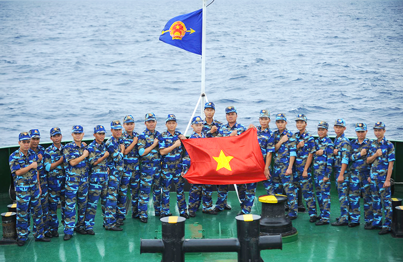  Cán bộ chiến sĩ Vùng CSB1 quyết tâm bảo vệ vùng biển đảo, thềm lục địa thiêng liêng của Tổ quốc. Ảnh tư liệu (minh họa): TTXVN