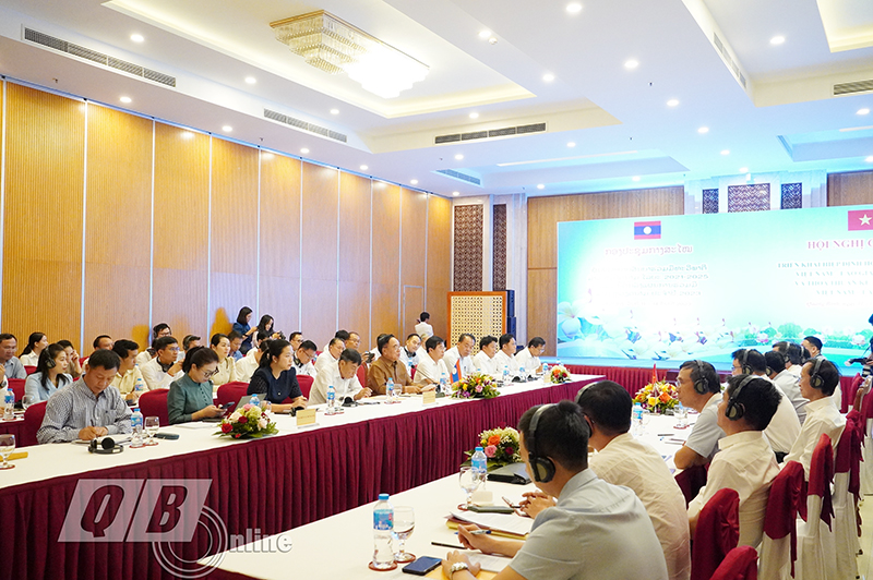Đoàn đại biểu Bộ KH-ĐT Lào tham dự hội nghị.