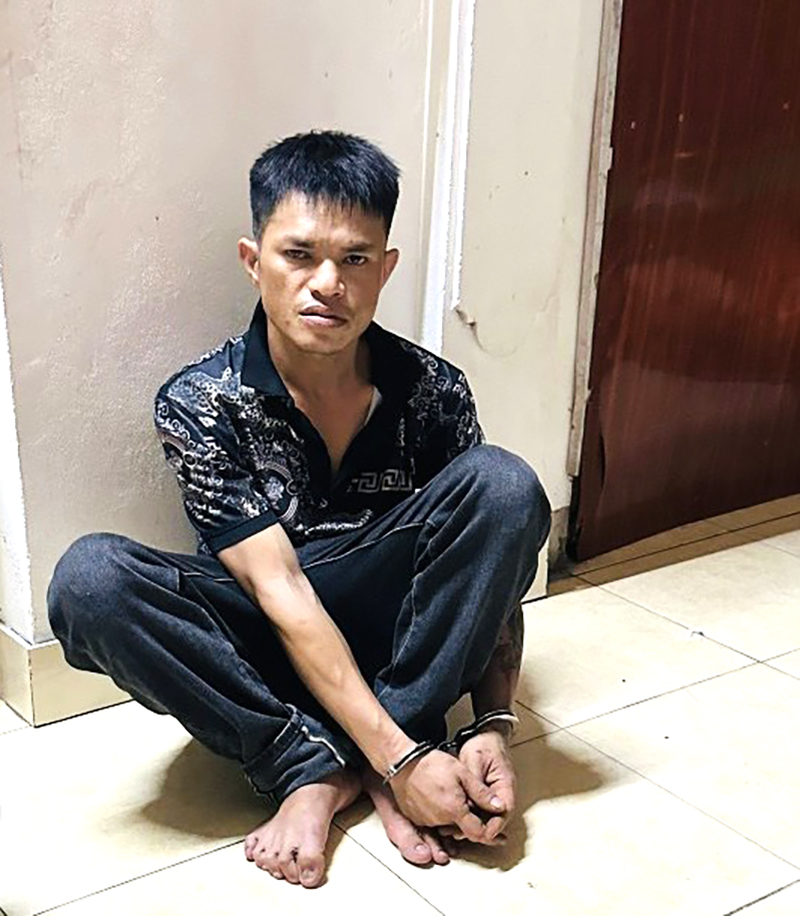 Đối tượng Nguyễn Trường Kha bị bắt giữ tại nhà riêng.