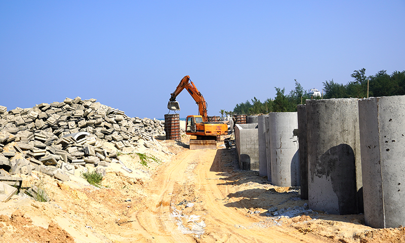 DA kè biển Hải Thành-Quang Phú (TP. Đồng Hới làm chủ đầu tư) đang chậm tiến độ, ảnh hưởng đến việc giải ngân nguồn vốn ĐTC.