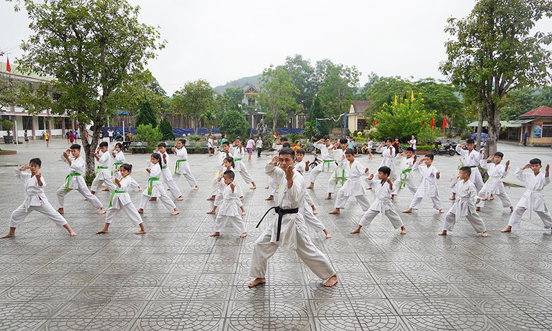 Một buổi tập Karate-Do ở Trung tâm Văn hóa-Thể thao và Truyền thông huyện Tuyên Hóa.