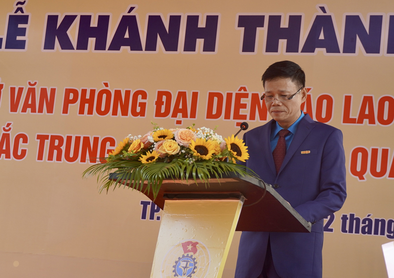 Đồng chí Tổng biên tập Báo Lao động Nguyễn Ngọc Hiển phát biểu tại buổi lễ.