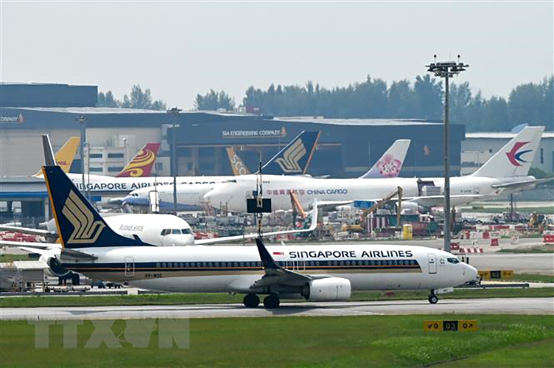  Máy bay của hãng hàng không Singapore Airlines tại sân bay Changi ở Singapore. (Ảnh: AFP/TTXVN)