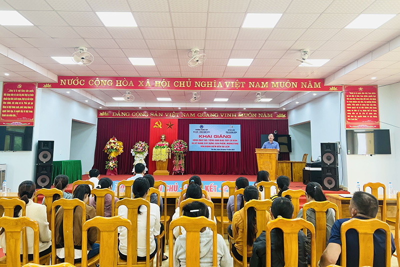 Khai giảng các lớp đào tạo nghiệp vụ du lịch cơ bản cho người dân xã Tân Hóa