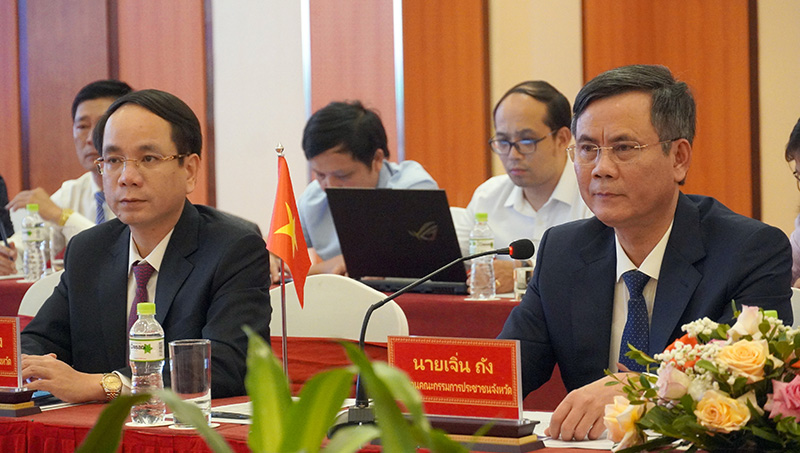 Đồng chí Chủ tịch UBND tỉnh Quảng Bình Trần Thắng phát biểu tại buổi làm việc
