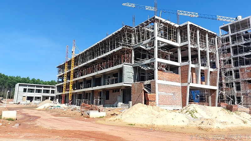 Công trình trụ sở Trung tâm Kiểm soát bệnh tật tỉnh do Công ty TNHH xây dựng Việt Tiến đảm nhận thi công dự kiến vượt tiến độ 12 tháng.