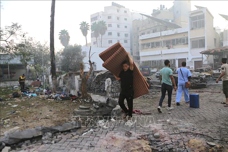 Cảnh tàn phá sau vụ không kích của Israel vào bệnh viện Al-Ahli ở Dải Gaza, ngày 18/10/2023. Ảnh minh họa: THX/TTXVN