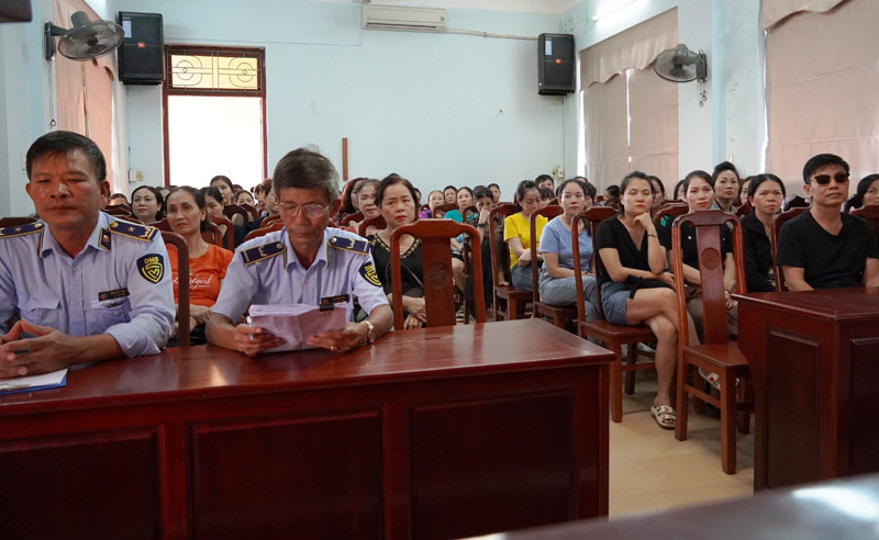 Hội nghị thu hút đông đảo các tiểu thương tham gia.