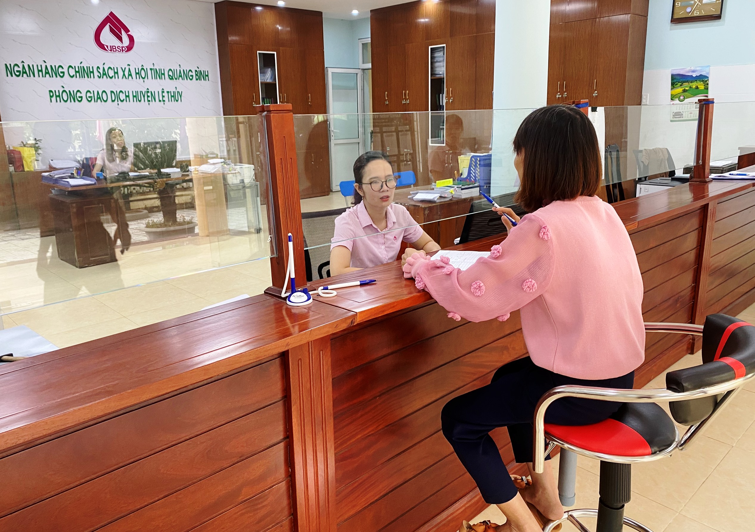 Nhiều người dân trên địa bàn huyện Lệ Thủy được gia hạn nợ theo Quyết định số 54/QĐ-HĐQT.