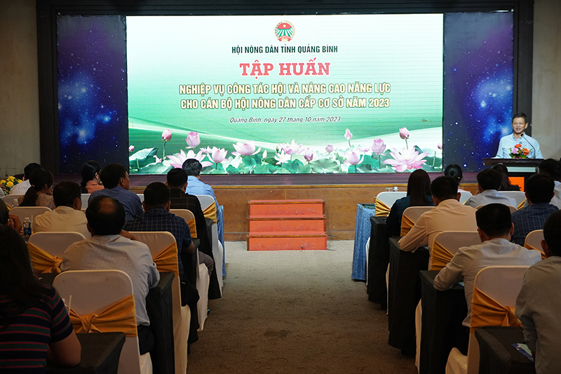 Quang cảnh lớp tập huấn.