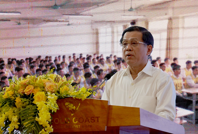 Thứ trưởng Bộ Lao động-Thương binh và Xã hội Nguyễn Bá Hoan phát biểu khai mạc hội thảo. 