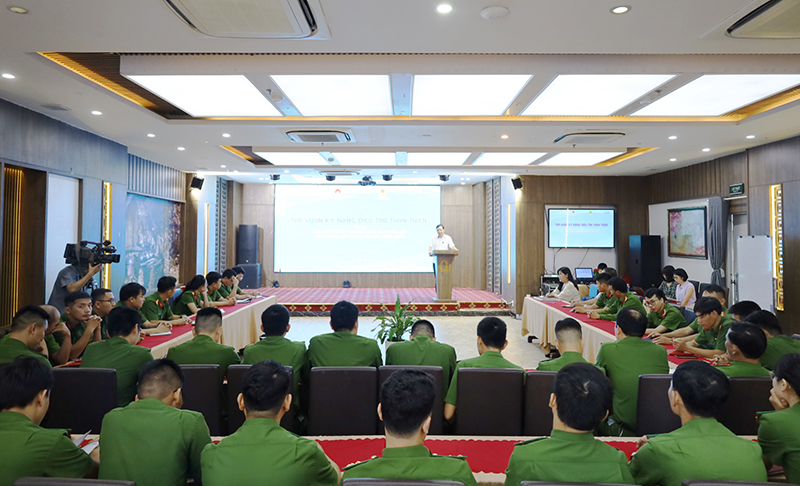 Lớp tập huấn với sự tham gia của cán bộ công an 13 xã thuộc 3 huyện Quảng Ninh, Lệ Thủy và Minh Hóa.