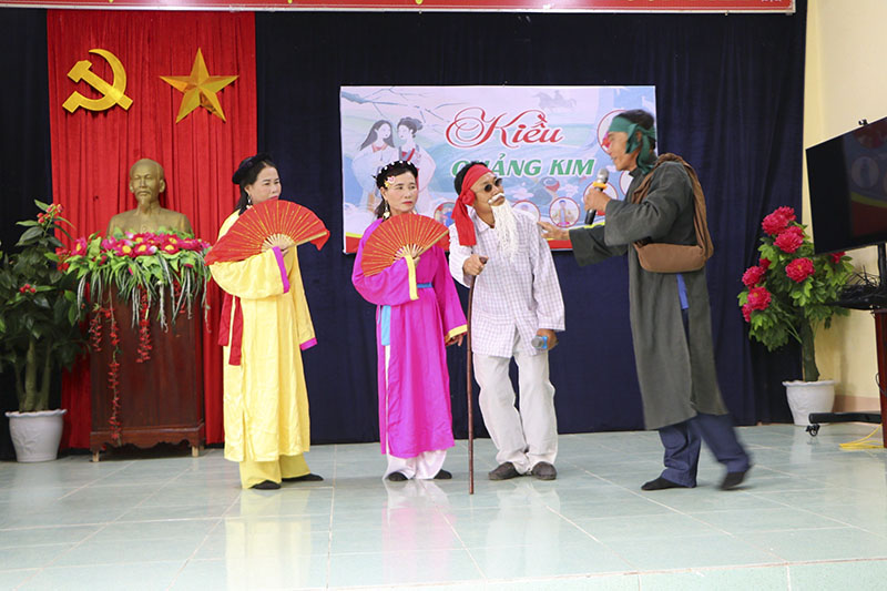 Hát kiều loại hình văn nghệ dân gian phổ biến ở xã Quảng Kim (Quảng Trạch). 								