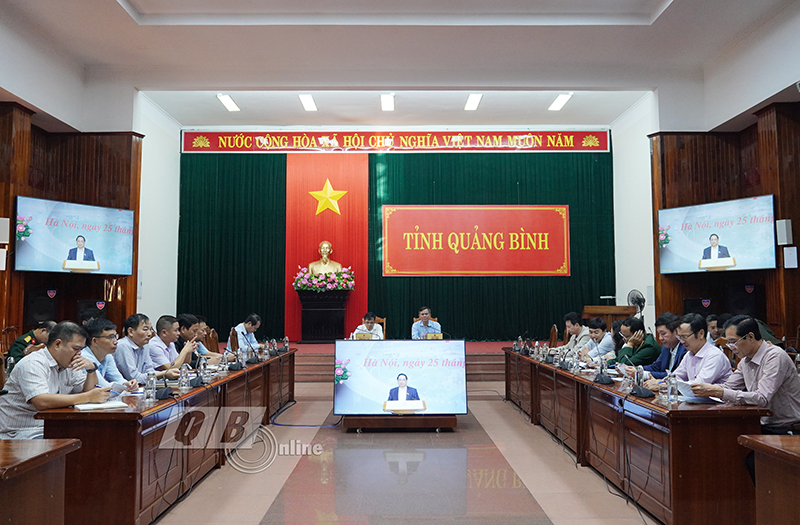 Toàn cảnh phiên họp tại điểm cầu tỉnh Quảng Bình.