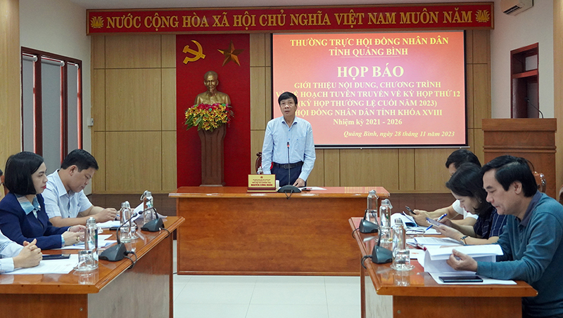 Toàn cảnh buổi họp báo