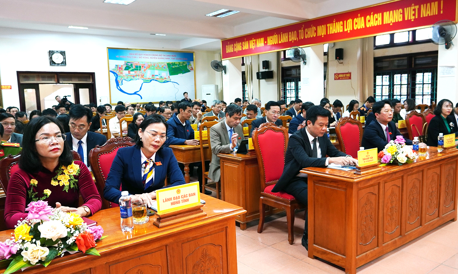 HĐND huyện Quảng Ninh khóa XX tổ chức kỳ họp thứ 11