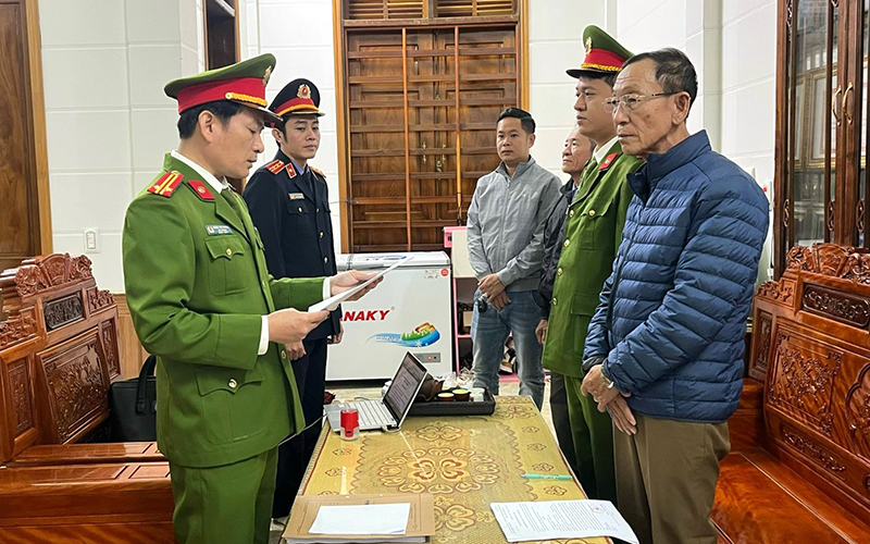 Khởi tố vụ án "mua, bán trái phép hóa đơn" tại TX. Ba Đồn