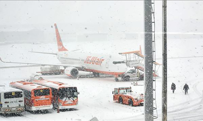 Hàn Quốc: Sân bay quốc tế Jeju gián đoạn hoạt động vì tuyết rơi dày
