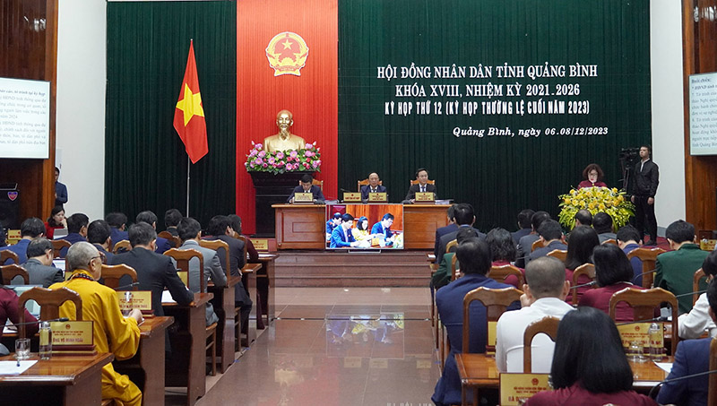 Quang cảnh phiên khai mạc kỳ họp 