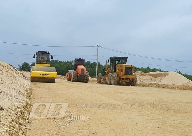 Dự án thành phần 1 -  Đường ven biển đang có tiến độ giải ngân thấp do vướng mắc trong công tác bồi thường, giải phóng mặt bằng.