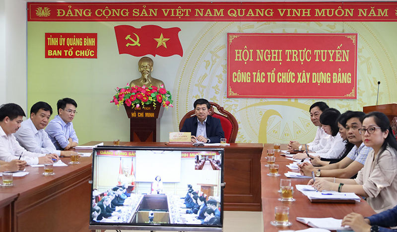 Các đại biểu dự hội nghị tại điểm cầu Quảng Bình.
