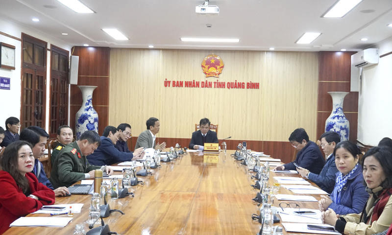 Đồng chí Phó Chủ tịch Thường trực UBND tỉnh Đoàn Ngọc Lâm chủ trì hội nghị tại điểm cầu Quảng Bình.
