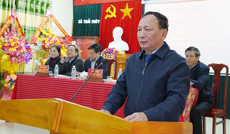 Đồng chí Phó Bí thư Thường trực Tỉnh ủy, Chủ tịch HĐND tỉnh Trần Hải Châu tiếp thu, giải trình ý kiến của cử tri.
