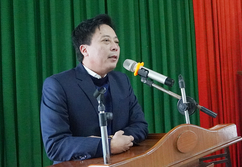 Giám đốc PC Quảng Bình Hoàng Hiếu Trung phát biểu tại buổi tuyên truyền.