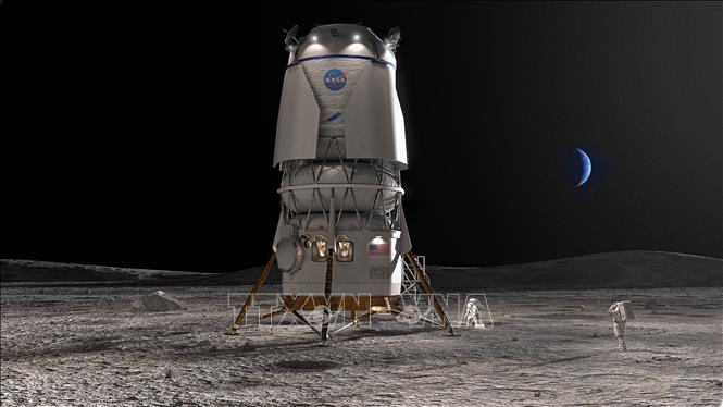 Hình ảnh mô phỏng tàu đổ bộ Blue Moon của công ty Blue Origin, có sứ mệnh đưa các phi hành gia lên bề mặt Mặt Trăng theo chương trình Artemis. Ảnh: AFP/TTXVN
