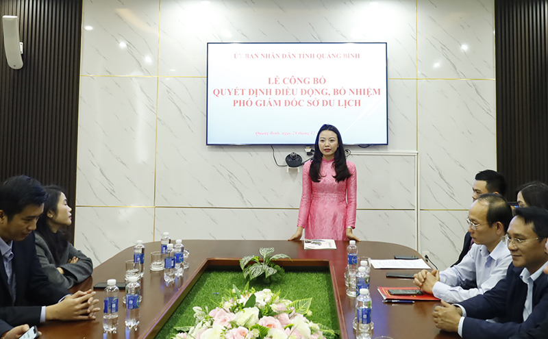 Phó Giám đốc Sở Du lịch Lê Thị Ngọc Hà phát biểu nhận nhiệm vụ. 