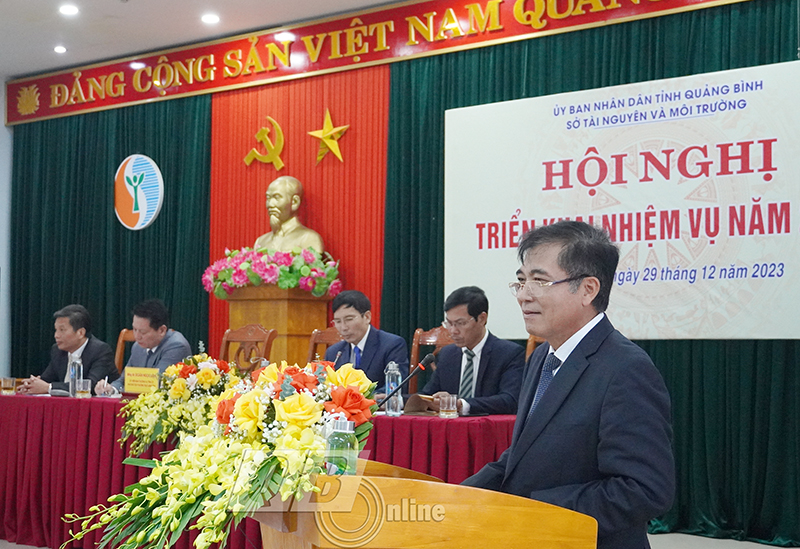  Đồng chí Phó Chủ tịch Thường trực UBND tỉnh Đoàn Ngọc Lâm phát biểu chỉ đạo tại hội nghị.