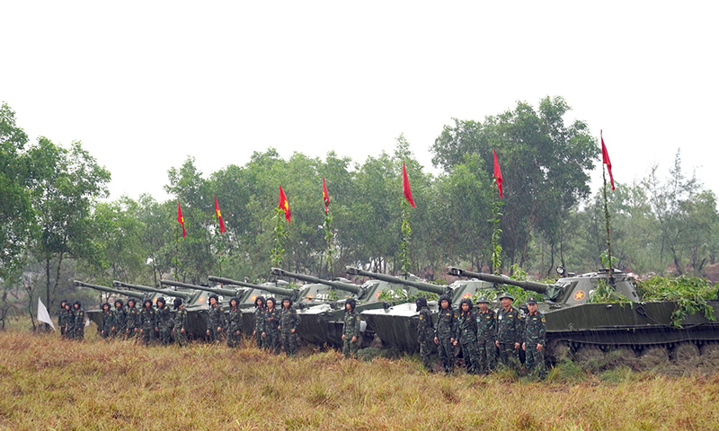  Lực lượng và phương tiện, vũ khí tham gia diễn tập khu vực phòng thủ và phòng thủ dân sự tỉnh năm 2023.  