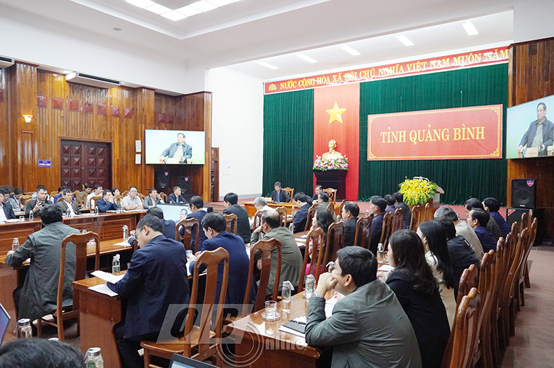 Các đại biểu dự hội nghị tại điềm cầu tỉnh Quảng Bình.