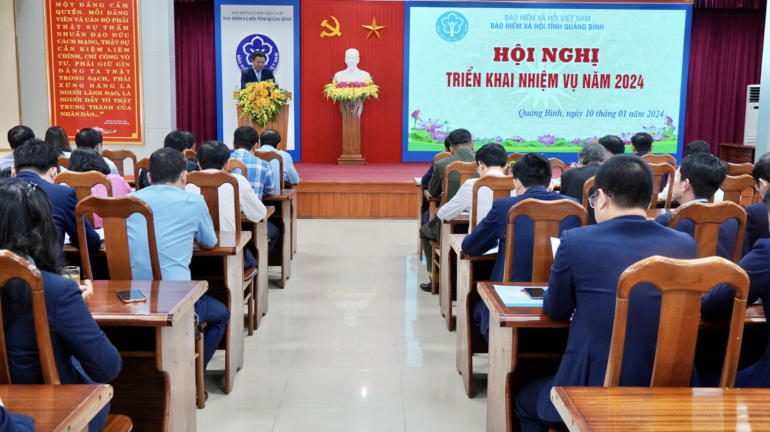 Thu trên 2.400 tỷ đồng bảo hiểm xã hội, bảo hiểm y tế và bảo hiểm thất nghiệp