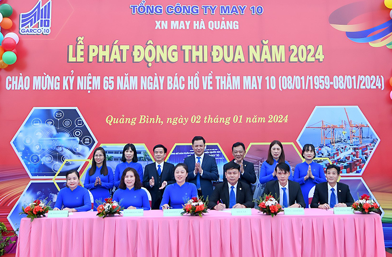 Đại diện các đơn vị, bộ phận thuộc Xí Nghiệp May Hà Quảng ký kết hưởng ứng phong trào thi đua đầu năm 2024.