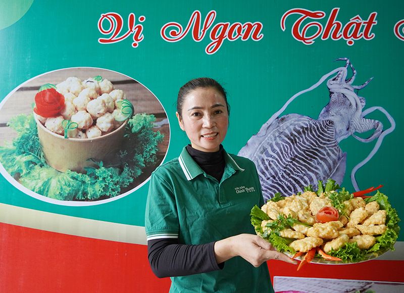 Chi nhánh Chính Thoan Food Quảng Bình đã thành công giới thiệu đến khách hàng đặc sản quê hương thông qua món chả mực.