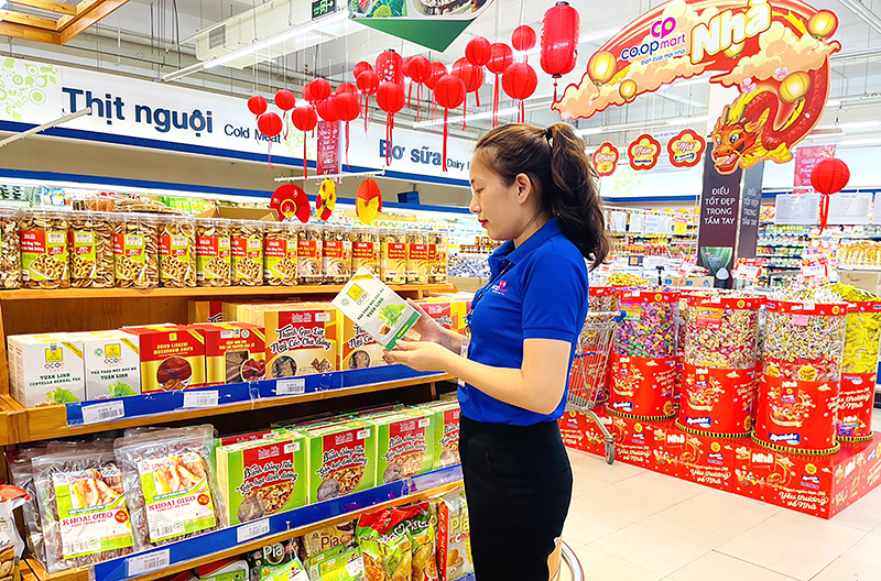 Các sản phẩm OCOP của Quảng Bình lên kệ siêu thị Co.opmart.