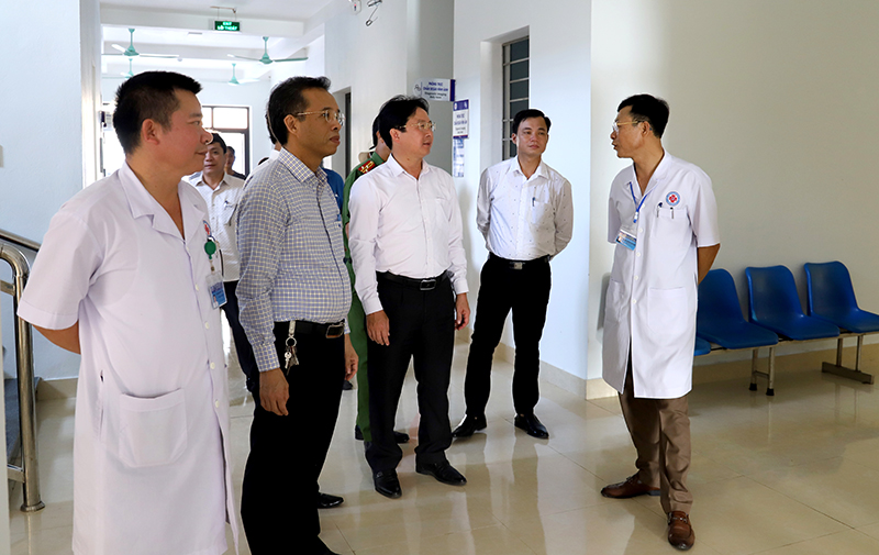 Khoa Dược, Bệnh viện đa khoa huyện Quảng Ninh với các trang thiết bị y tế hiện đại đáp ứng nhu cầu ngày càng cao về bảo vệ, chăm sóc sức khỏe nhân dân.