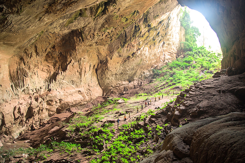 Phong Nha-Kẻ Bàng được mệnh danh là “vương quốc hang động”.