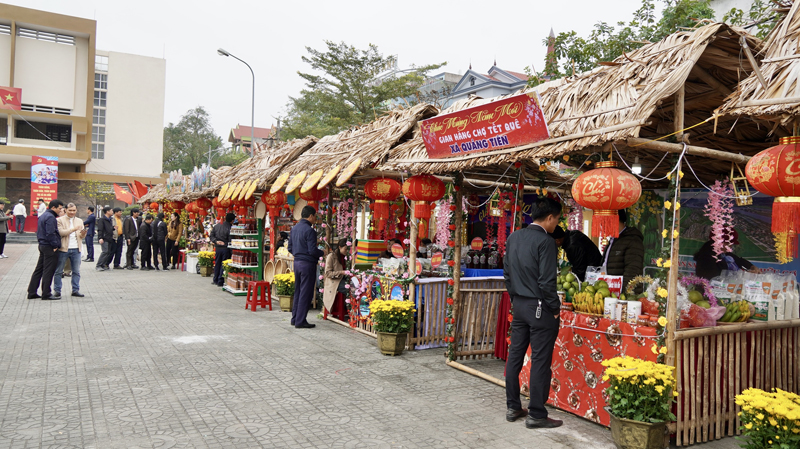 Các gian hàng trưng bày tại  