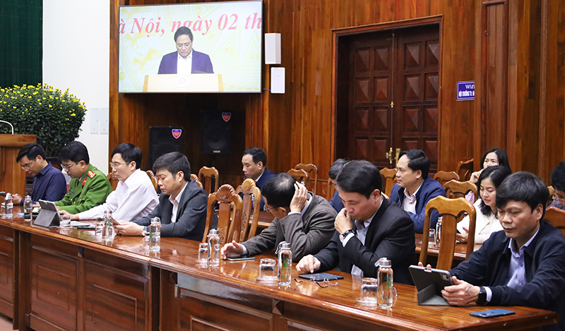 Các đại biểu dự phiên họp tại điểm cầu Quảng Bình.