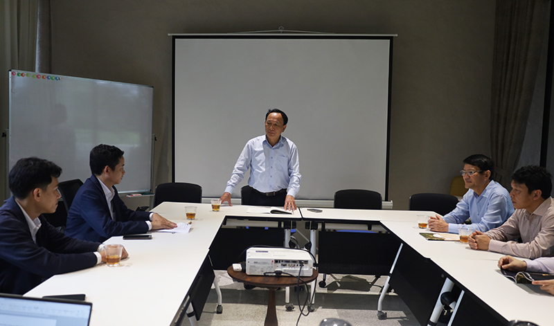 Đồng chí Phó Bí thư Thường trực Tỉnh ủy Trần Hải Châu phát biểu ghi nhận sự nỗ lực của Công ty CP chế biến khoáng sản Titan Hoàng Long trong sản xuất, kinh doanh.  