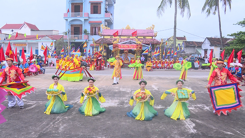 Ngư dân xã Cảnh Dương (Quảng Trạch) tổ chức lễ hội cầu ngư và ra quân đánh bắt hải sản năm 2024.
