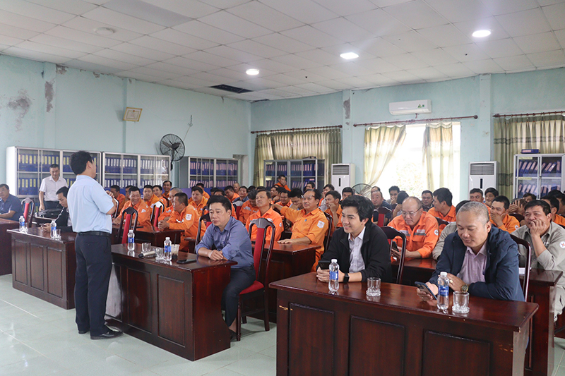 PC Quảng Bình tập huấn cho cán bộ công nhân viên Điện lực Đồng Hới.